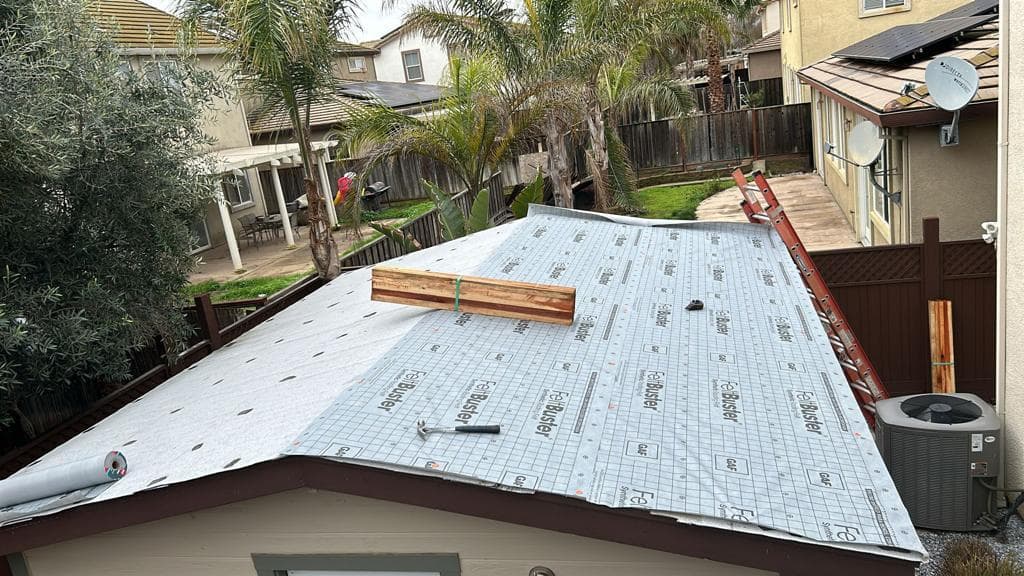 Named underlayment, not a mystery roll